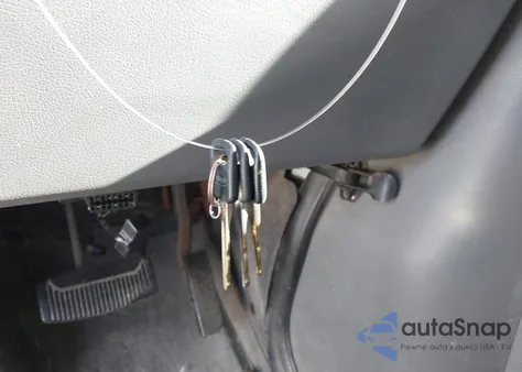 2004 Ford E-150 Commercial/Recreational z USA, uszkodzony, nr VIN 1FTRE14L54HB45884